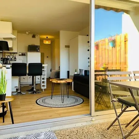 Studio Du Port Avec Terrasse, Parking Privatif, Piscine Dans Residence , Wifi, Menage Compris Andernos-les-Bains Exterior foto